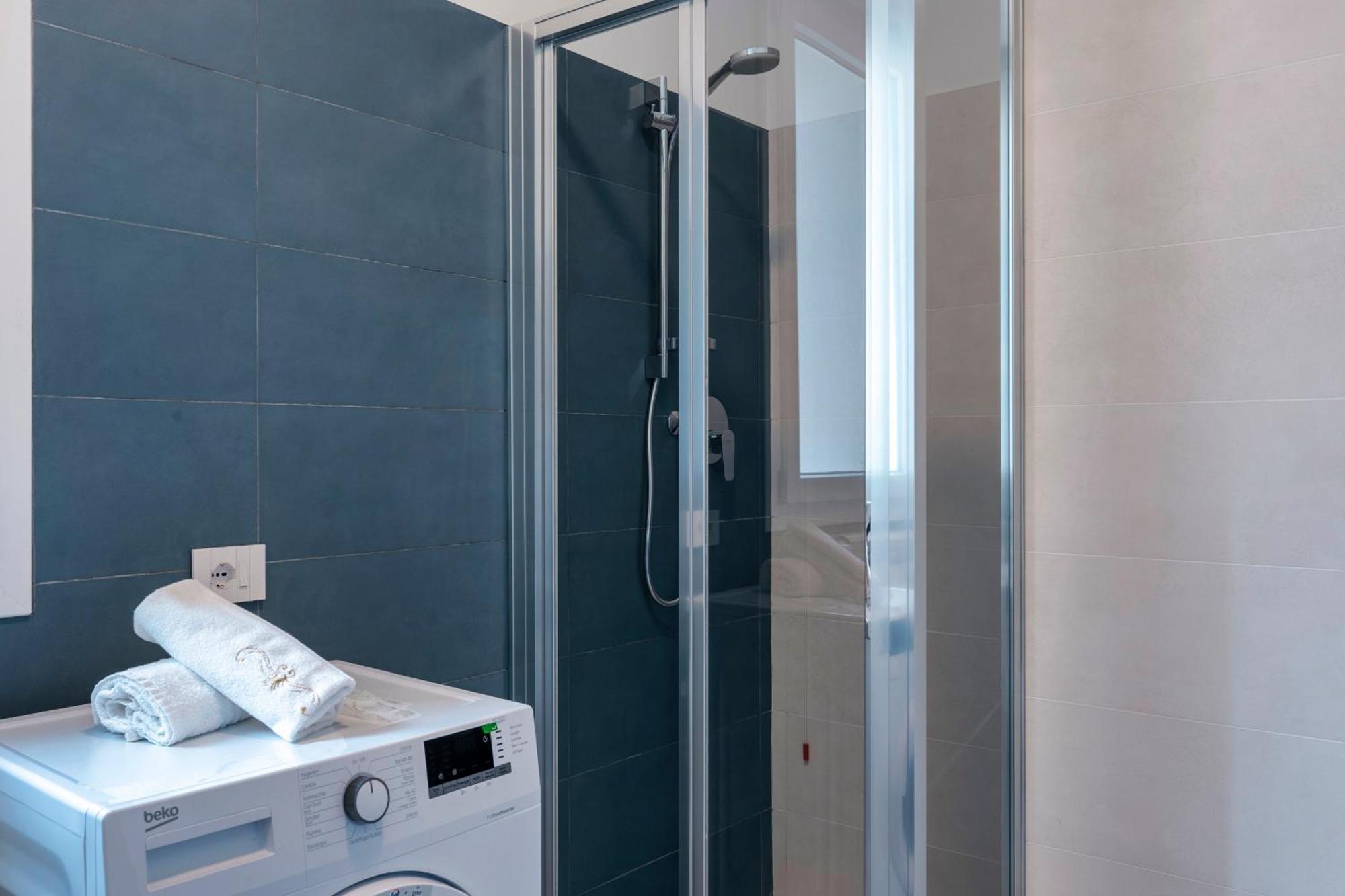 Malvezzi Apartments Ντεζεντσάνο ντελ Γκάρντα Εξωτερικό φωτογραφία