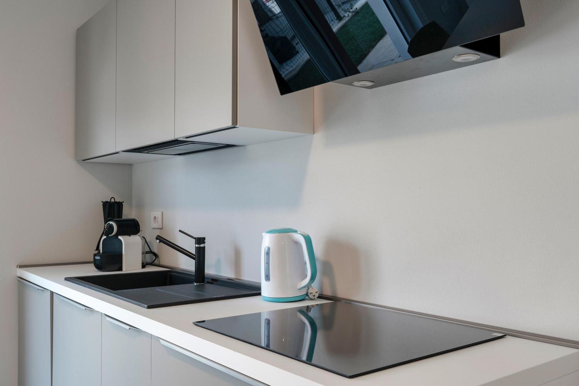 Malvezzi Apartments Ντεζεντσάνο ντελ Γκάρντα Εξωτερικό φωτογραφία