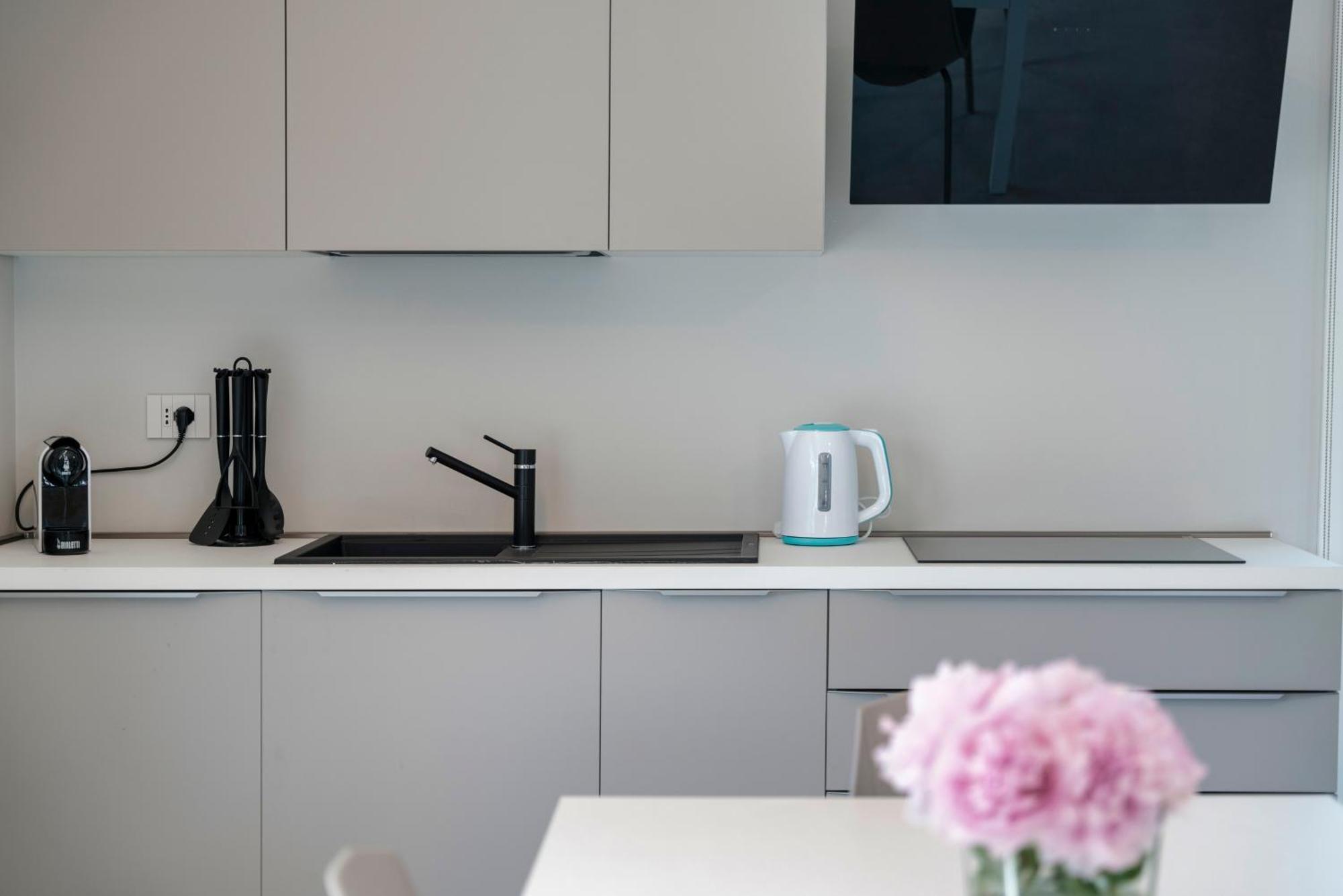 Malvezzi Apartments Ντεζεντσάνο ντελ Γκάρντα Εξωτερικό φωτογραφία