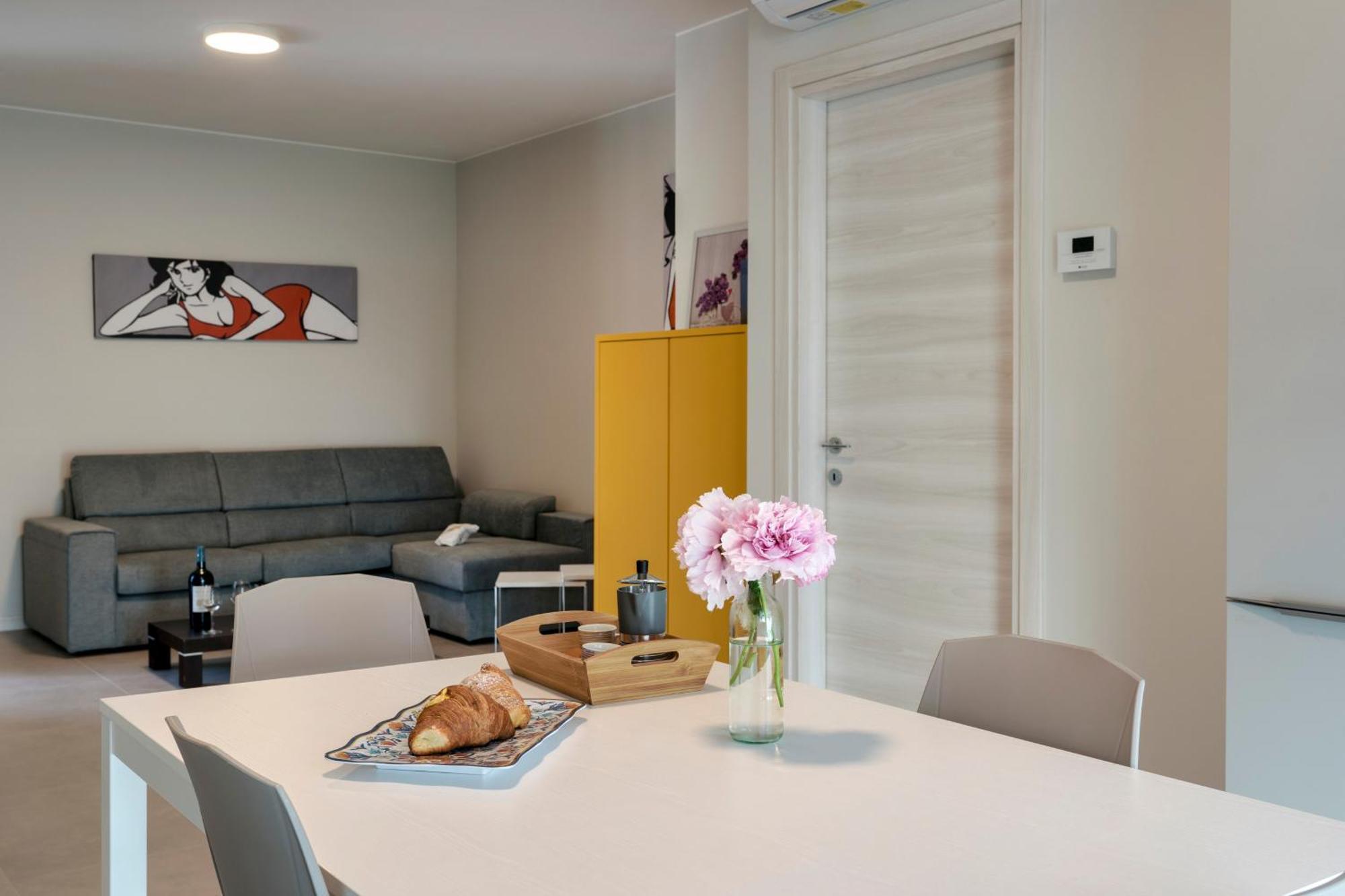 Malvezzi Apartments Ντεζεντσάνο ντελ Γκάρντα Εξωτερικό φωτογραφία