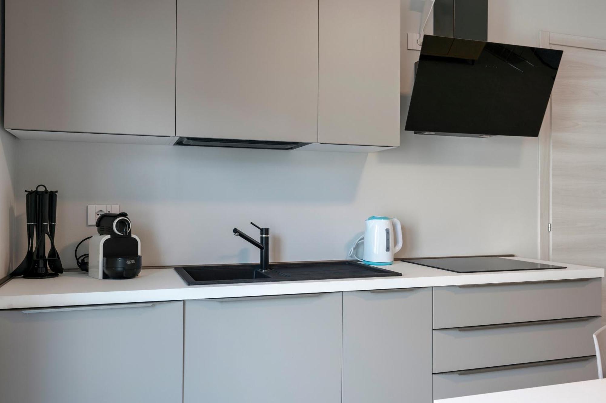 Malvezzi Apartments Ντεζεντσάνο ντελ Γκάρντα Εξωτερικό φωτογραφία